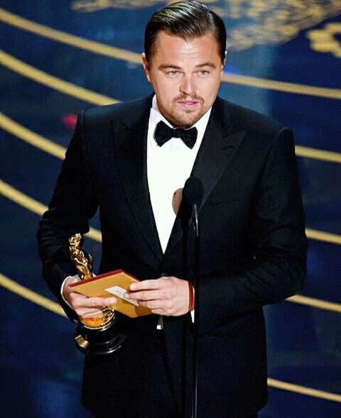 Leonardo DiCaprio menang piala Oscar, netizen menyambutnya dengan meme