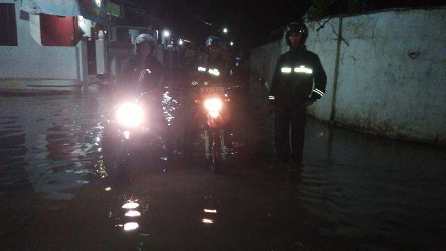 &#91;OMBAT&#93; Kota Pekalongan Tenggelam Kerena Hujan Lebat