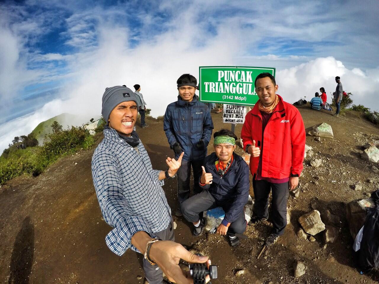 FIELD TRIP STORY GUNUNG MERBABU VIA SELO 20-21 Februari 2016