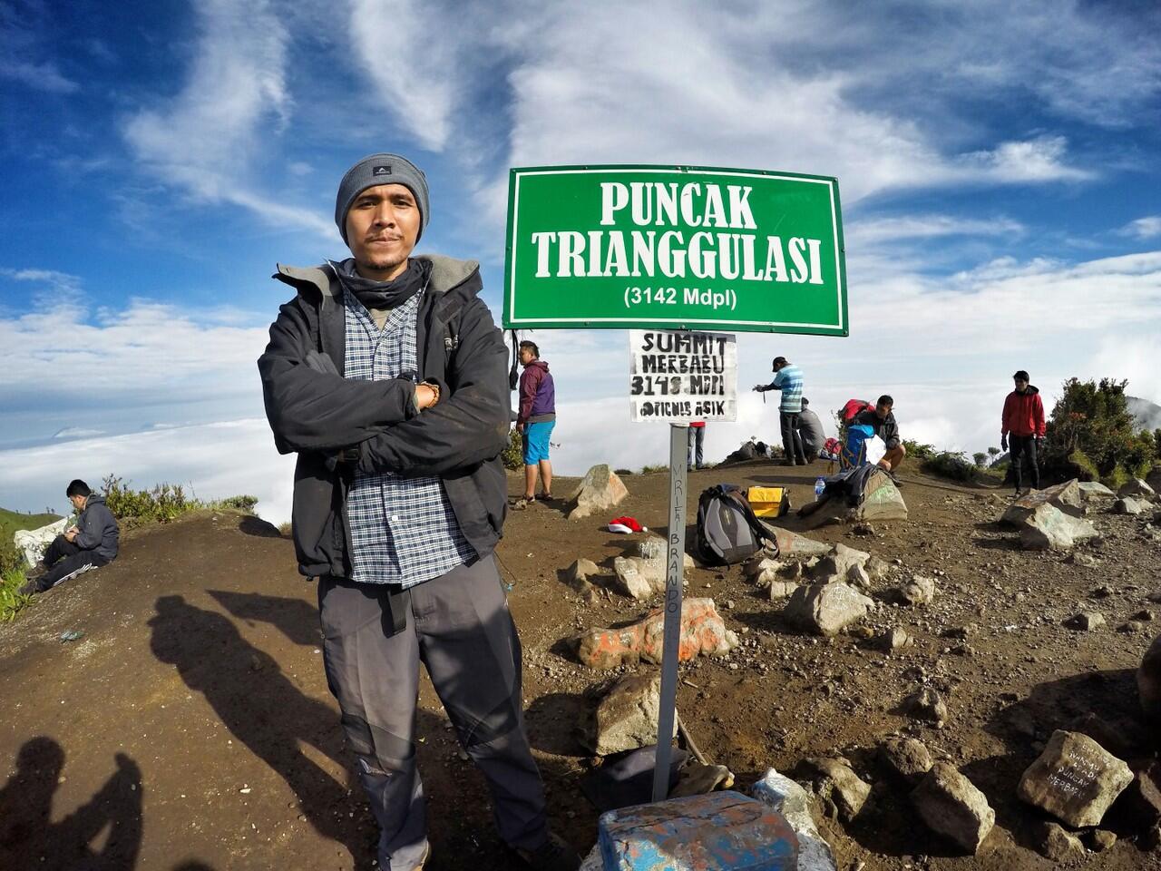 FIELD TRIP STORY GUNUNG MERBABU VIA SELO 20-21 Februari 2016