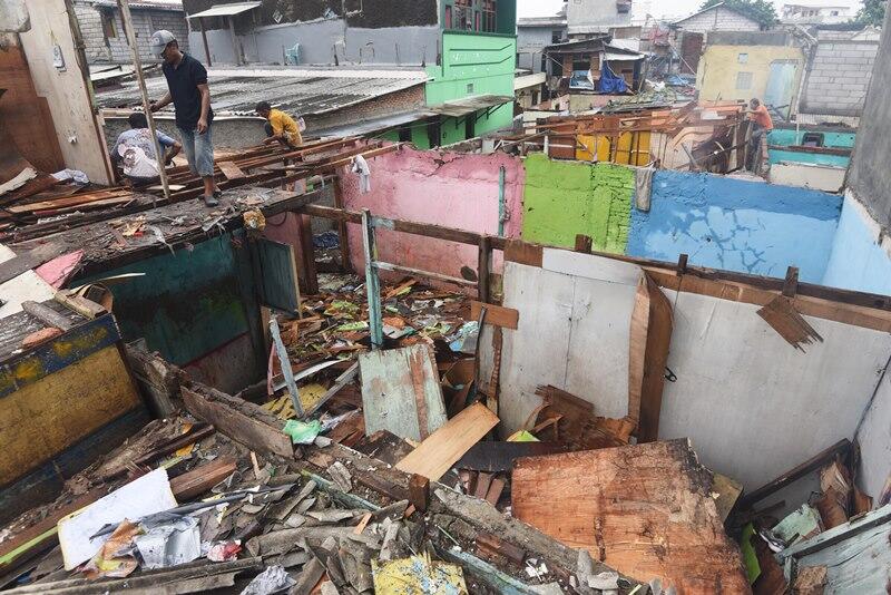 FOTO-FOTO BILIK KALIJODO SEBELUM RATA DENGAN TANAH