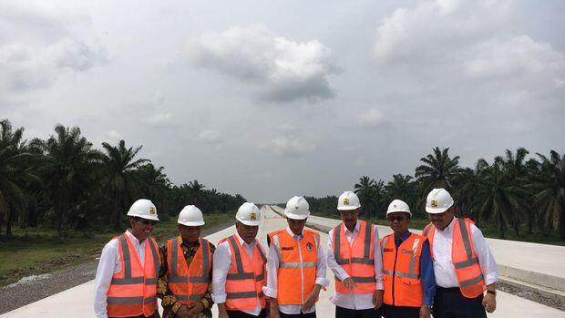 Tinjau Proyek Tol Trans Sumatera, Jokowi: Saya Ingin Melihat Langsung