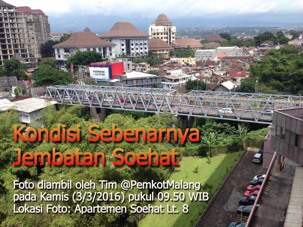 &#91;PIC} Ramai di Medsos: Jembatan di Tengah Kota Malang Melengkung, Siap Ambruk!