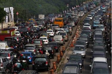 Ternyata Mobil Adalah Spot Favorit Untuk Para Cewek Gan!