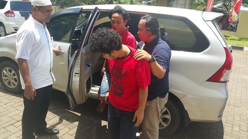 Bawa Senjata Tajam, Pemuda Ini Diamankan Polisi