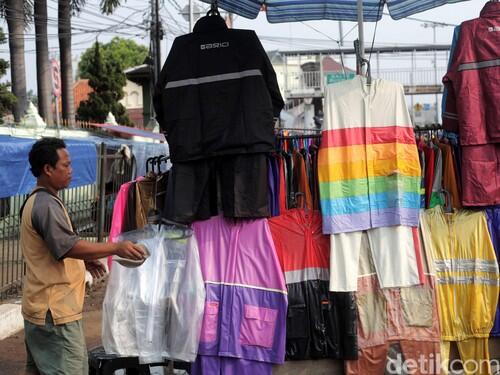 Lagi Musim Hujan, 'Alat Tempur' Pemotor Ini Harus Tetap Awet, Caranya?