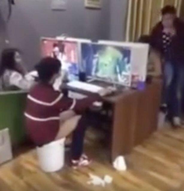 Ente Gamer sejati? yakin..??