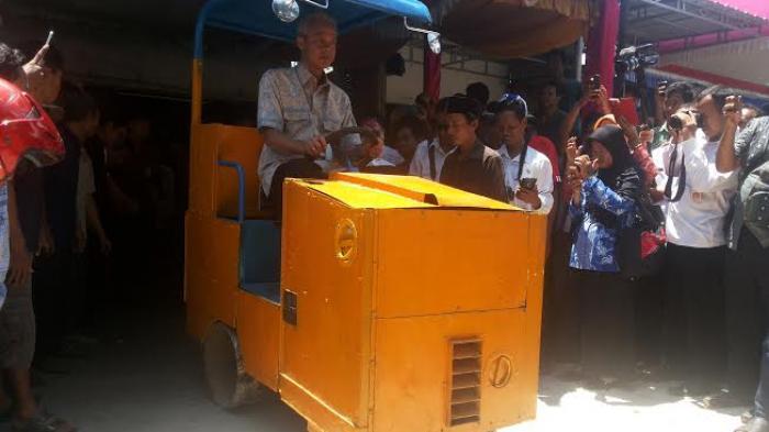 Sariman dari Cilacap Bikin Roller Mini Dari Barang Bekas