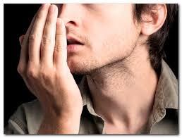 Hindari Bau Mulut Saat Sedang Dikantor