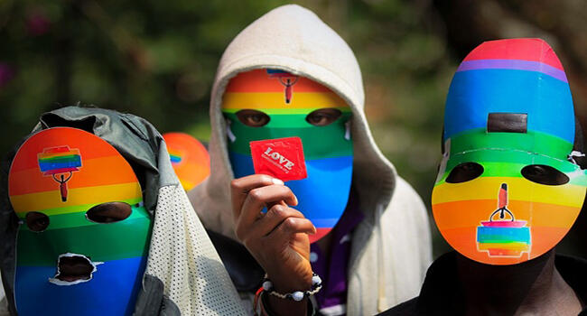 Kaum LGBT di Surabaya Ada yang Berstatus Legislatif dan Perwira