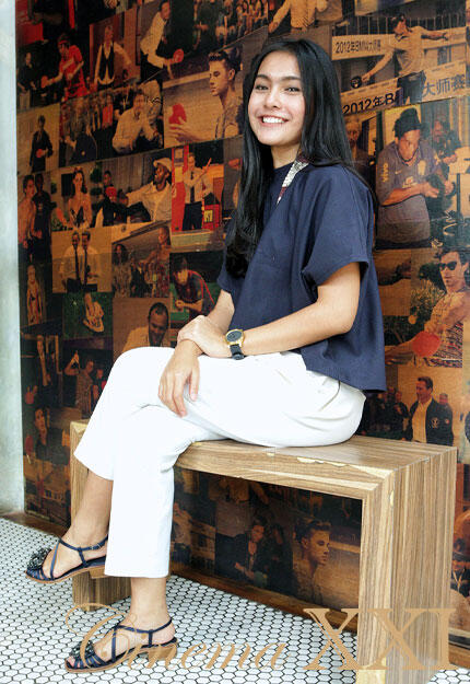 Artis Pendatang Baru (Rania Putri Sari)