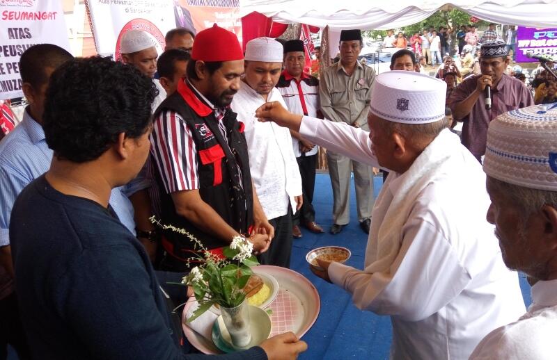 Tiga Parnas Resmi Dukung Mualem di Pilkada Aceh 2017