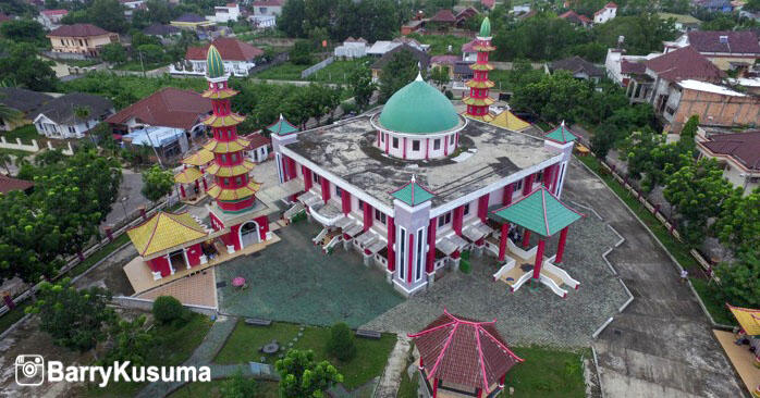 Empat Masjid Terindah di Indonesia.