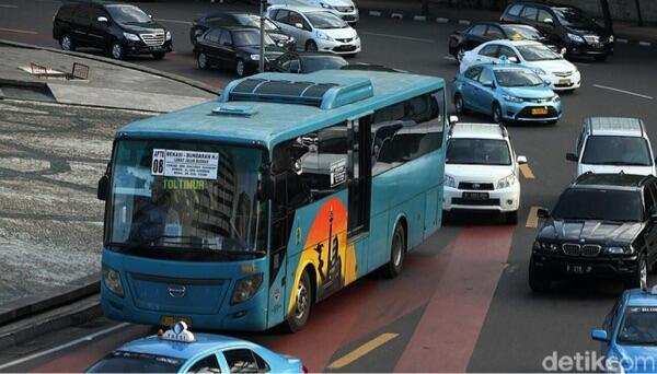 Mulai Hari Ini, APTB Resmi Tak Boleh Masuk Jakarta