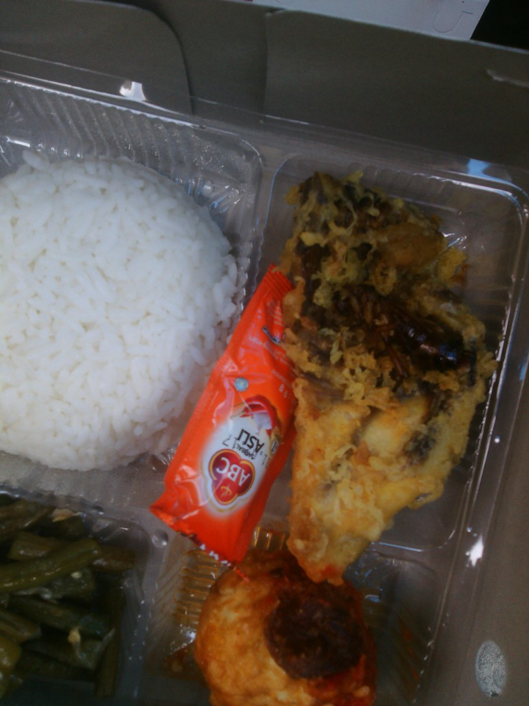 HATI HATI SAMA JASA CATERING GAN!