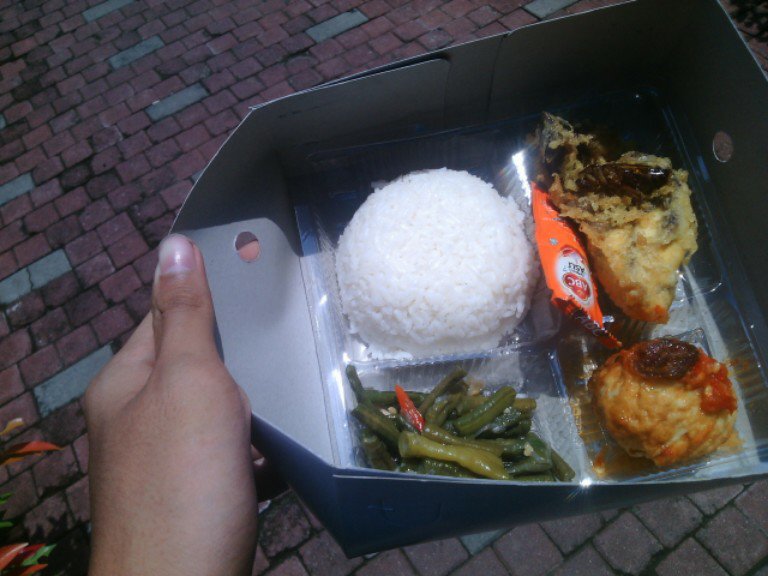 HATI HATI SAMA JASA CATERING GAN!