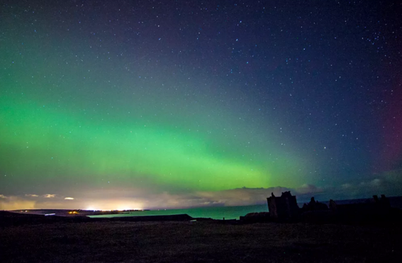Kumpulan foto menakjubkan Aurora Borealis semalam, Simak yuk