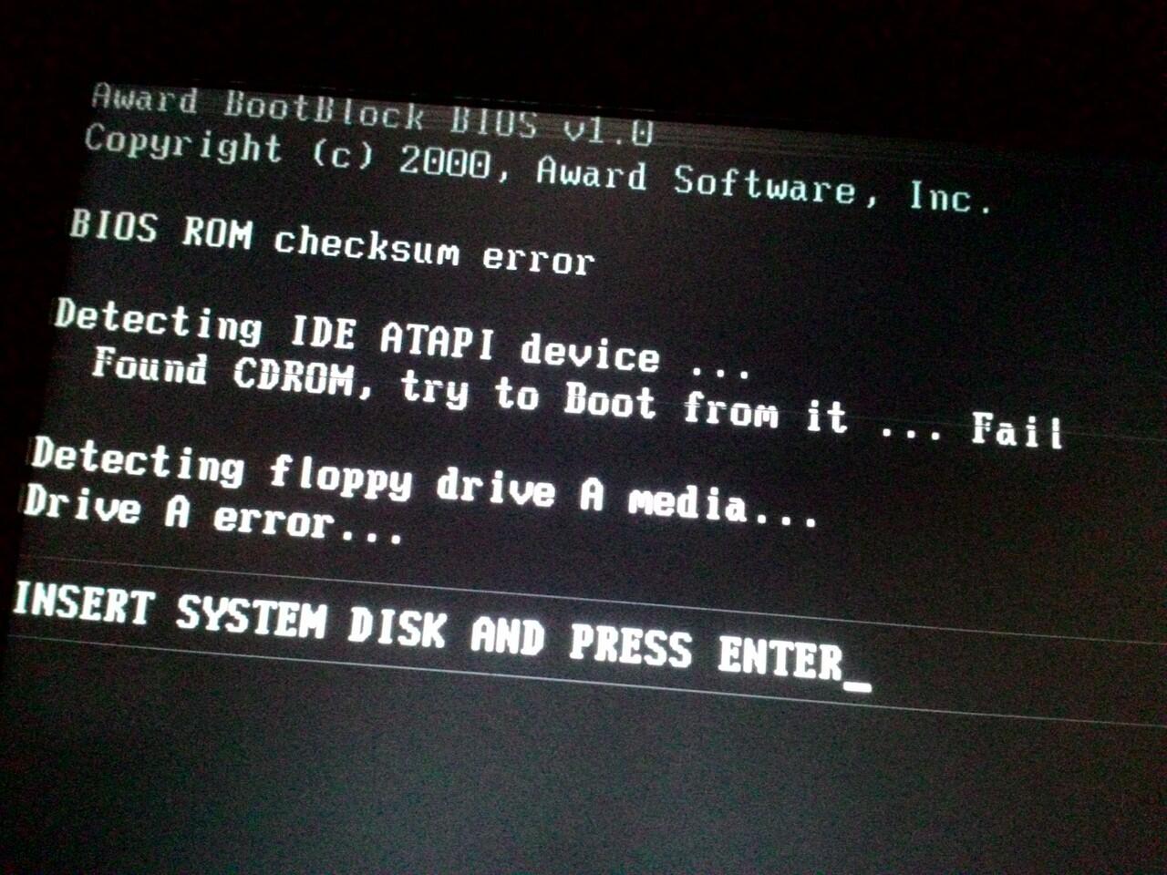 HELP ! BIOS ANE CORRUPT GAN !! &#91;ASUS M2A-VM&#93;