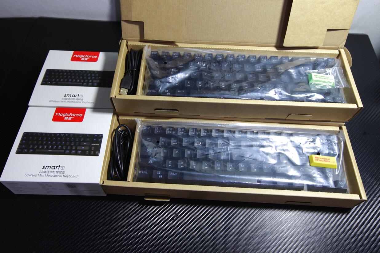 &#91;KEYBOARD&#93; Unboxing Magicforce Smart 68 Mini Mechanical Keyboard