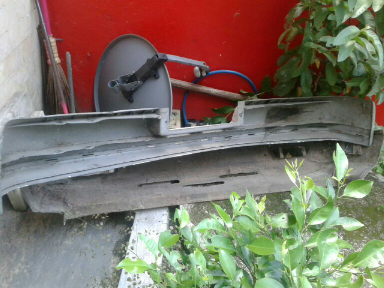 WTS Bemper datsun 160j 1set depan belakang murah gan!!