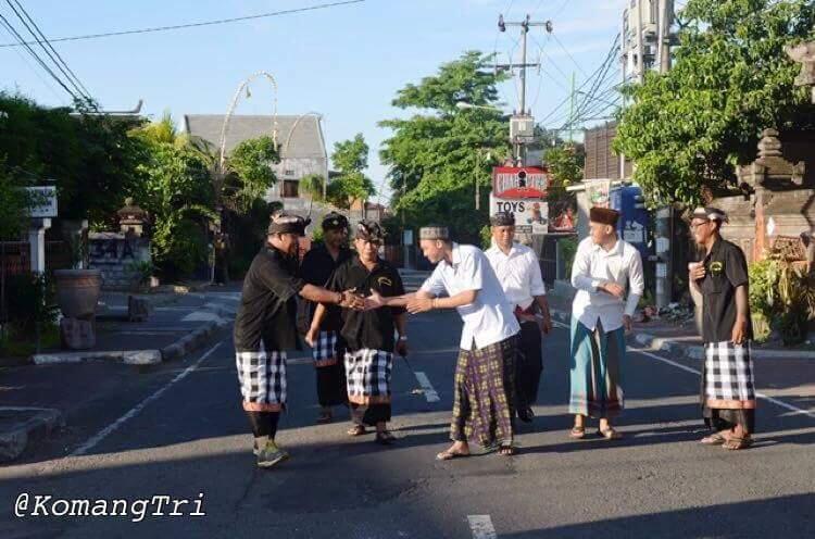 Bertepatan Dengan Nyepi, Pecalang Izinkan Umat Islam Salat Gerhana di Masjid