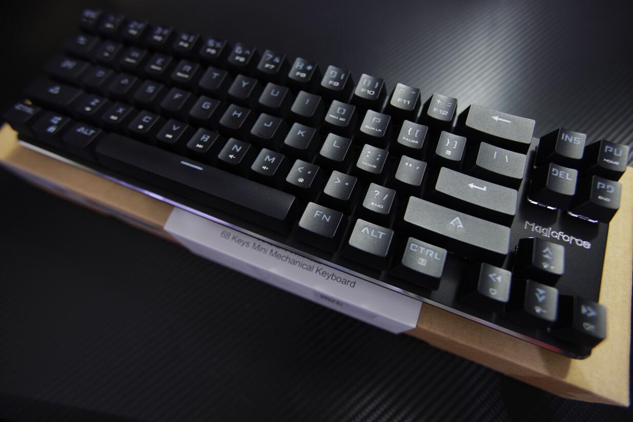 &#91;KEYBOARD&#93; Unboxing Magicforce Smart 68 Mini Mechanical Keyboard