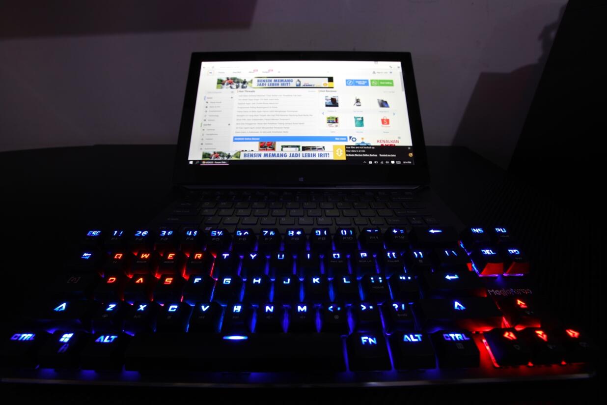 &#91;KEYBOARD&#93; Unboxing Magicforce Smart 68 Mini Mechanical Keyboard