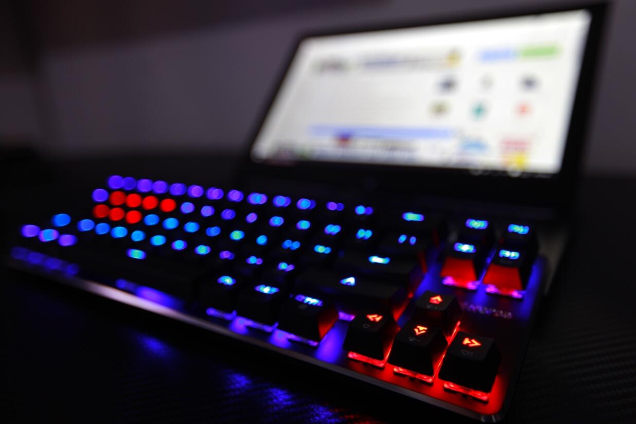 &#91;KEYBOARD&#93; Unboxing Magicforce Smart 68 Mini Mechanical Keyboard