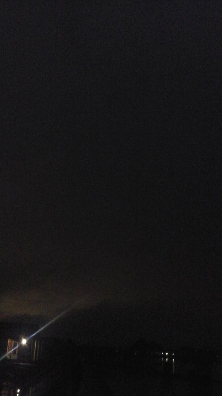 live from Pangkalan Bun KalTeng, penampakan gerhana.