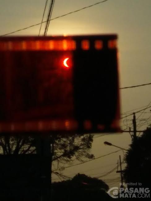 Begini Cara Masyarakat Lihat Gerhana, dengan Slide Film Sampai Hasil Rontgen