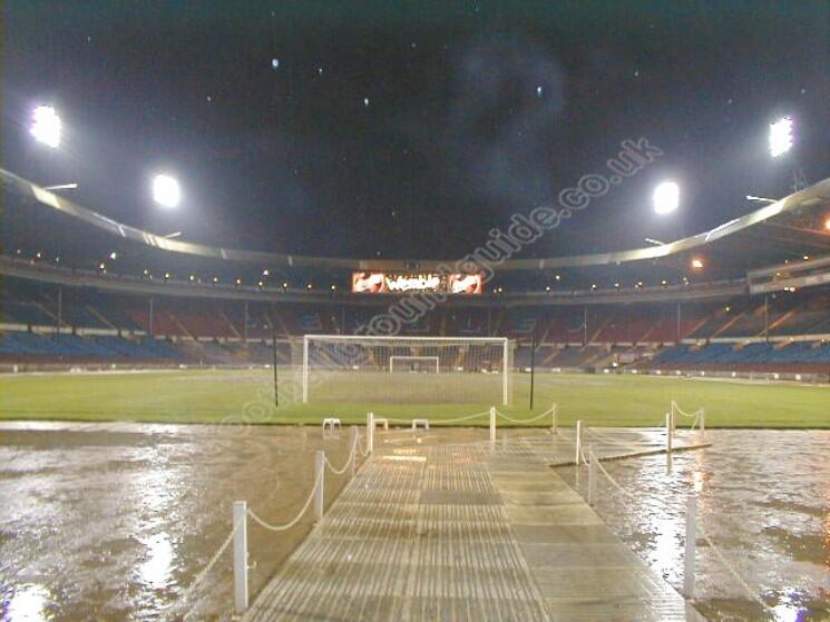 6 Stadion yang Menjadi Tonggak Sejarah Arsitektur Stadion Sepakbola di Inggris