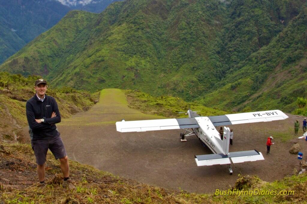 ekstrimnya indonesia! tempat paling berbahaya di dunia untuk menjadi pilot