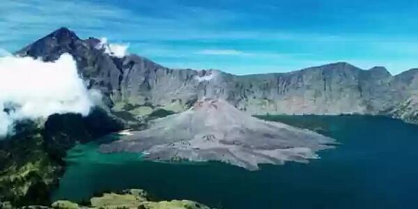 5 gunung paling horor di INDONESIA !!