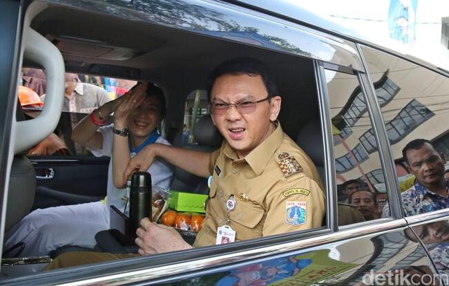 Dikritik PDIP, Ahok: Aku Sama Bu Mega Masih Makan Bakso