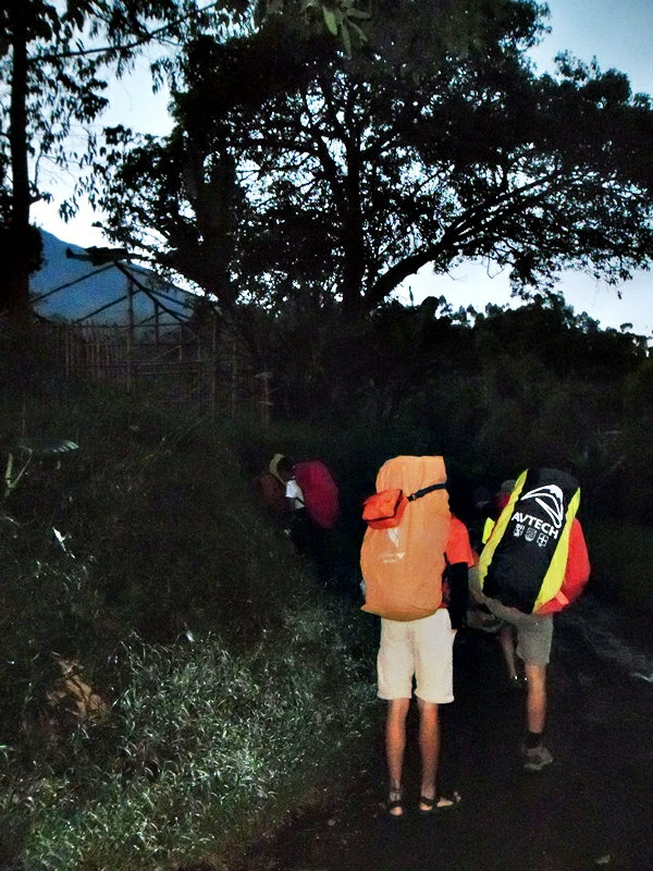 (CATPER) Terseok di Bayongbong, Terisak di Pemancar Menuju Cikuray 2821 mdpl