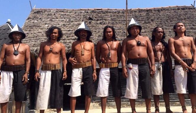 5 Hal Tak Biasa Ini Hanya Ada di Komunitas Suku Dayak Indramayu