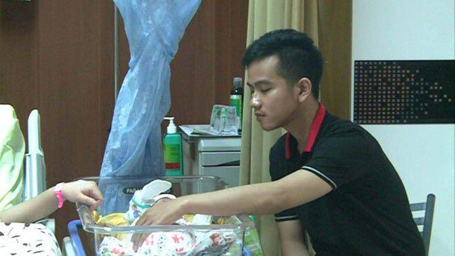 &#91;FOTO&#93; Ganteng! Inilah Foto-Foto Perdana Jan Ethes, Cucu Presiden Jokowi
