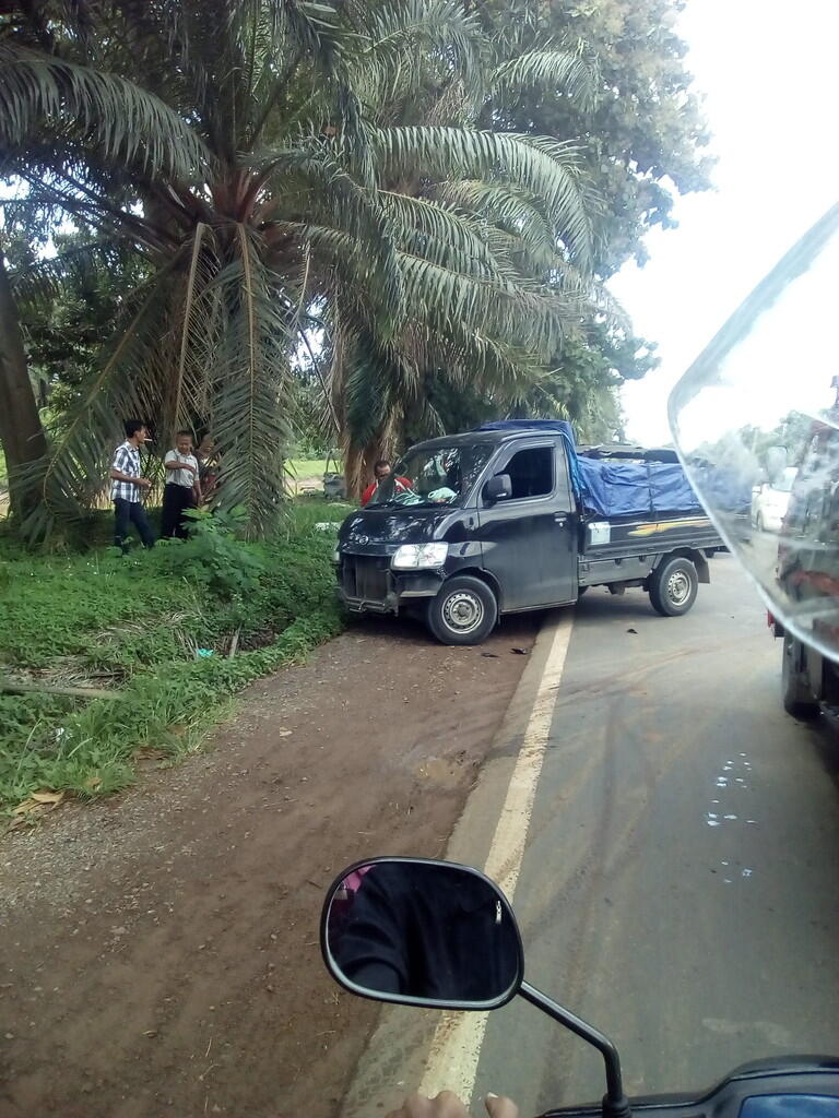 Kecelakaan di depan Area SPBU Trimurjo Lampung Tengah