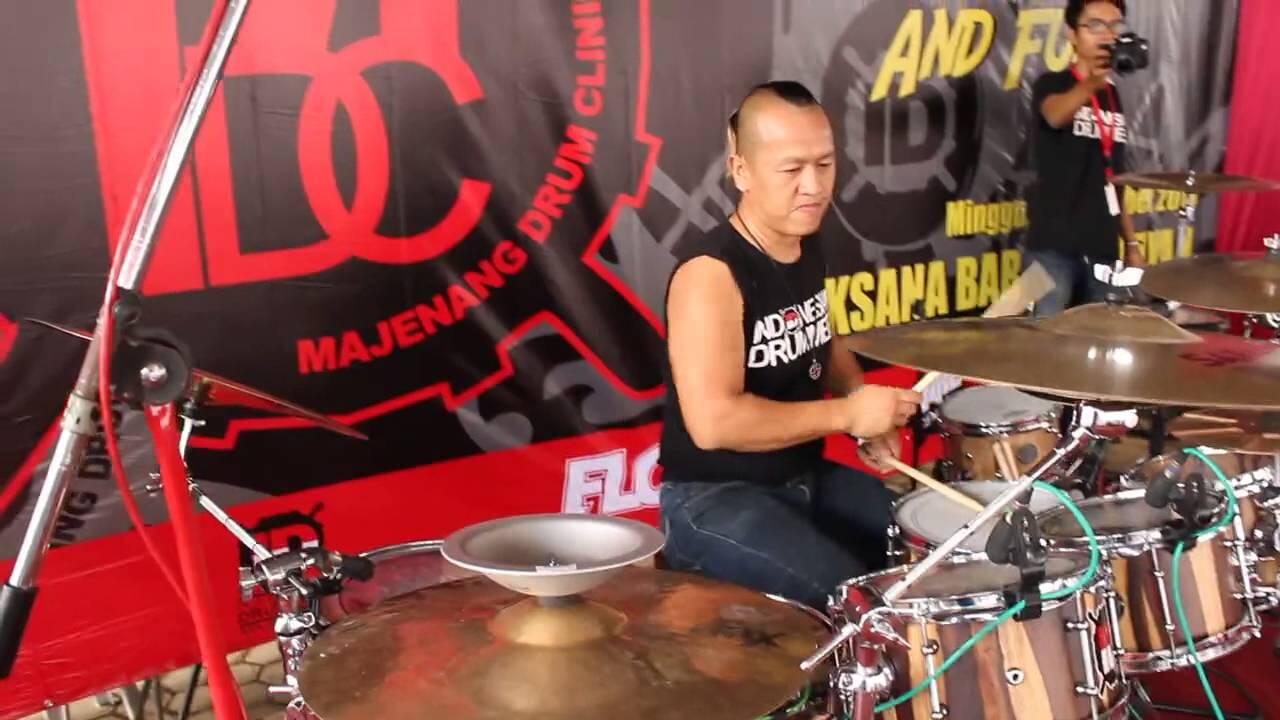 5 Instrumen Grup Band Dengan Kwalitas dan Daya Tahan yang 