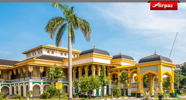 Traveling ke Medan Menikmati Wisata Budaya dan Kuliner
