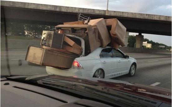 GOKIL!! 22 Cara Angkut Barang Paling Ekstrim Yang Bikin Kamu Geleng-Geleng Kepala