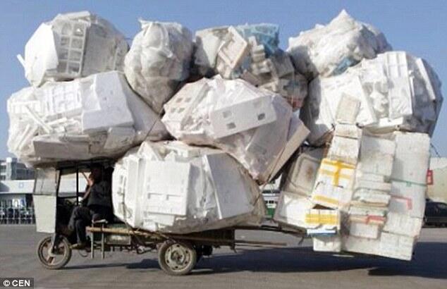 GOKIL!! 22 Cara Angkut Barang Paling Ekstrim Yang Bikin Kamu Geleng-Geleng Kepala