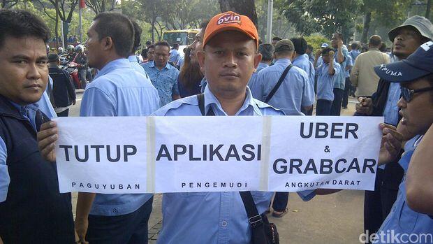 8 Hal Inilah yang Akan Terjadi Kalo Ojek Online Beneran Dihapus