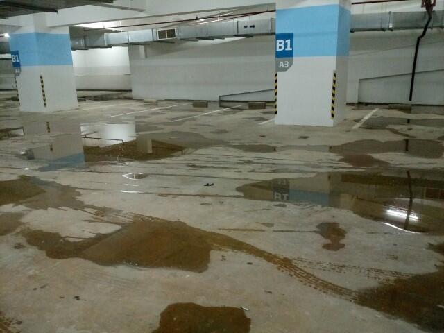 Parkir selalu banjir, Manajemen L'Avenue Building mengecewakan!