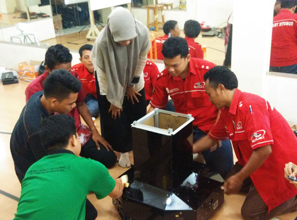 &quot;ROPI&quot; Robot Pintar #karyaanakmerahputih 