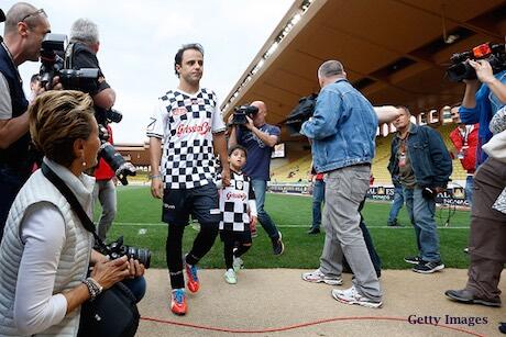 Membandingkan (Olahraga) F1 dengan Sepakbola