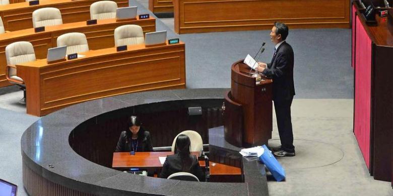 (Berita Greget) Pertama Kali Politisi Berpidato 12 Jam Tanpa Henti di Parlemen.