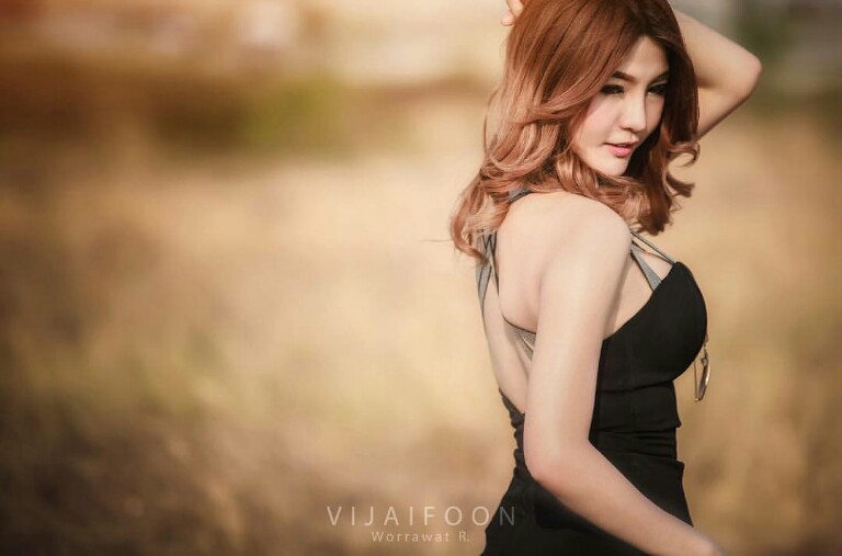 Miss universe? Bidadari? ah ane pilih ini aja