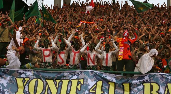 PS TNI: Militer dan Sepakbola,Menyimpang Dari Fungsinya?