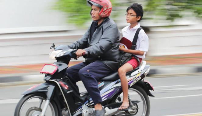 (FAKTA/REAL/NYATA) PENGAMATAN TERHADAP SEORANG CEWEK.